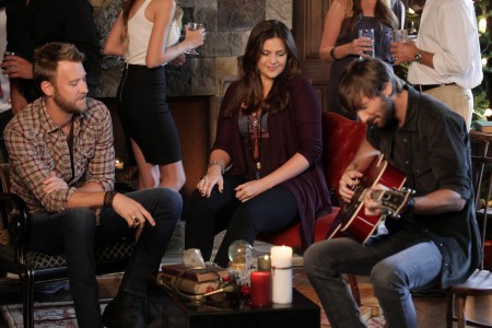 Lady Antebellum Spreads Holiday Cheer In 'Holly Jolly Christmas' Music Video Sounds Like Nashville