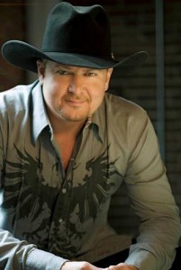 tracy-lawrence-countrymusicislove1