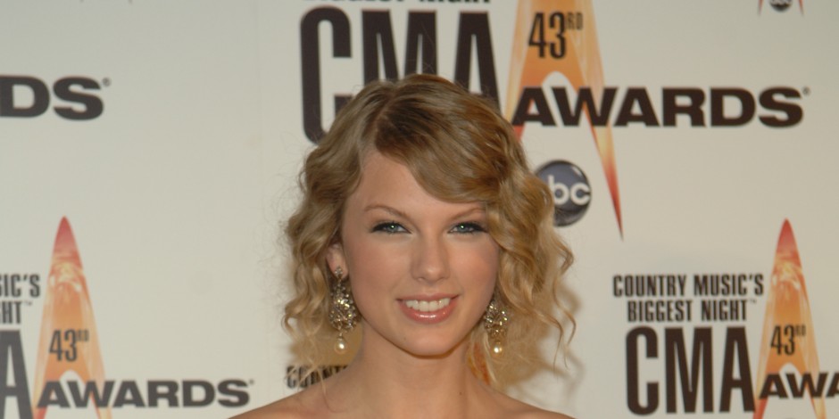 Taylor Swift CMA 2009