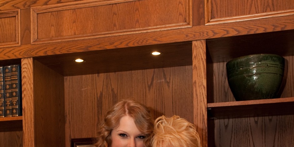 Taylor Swift and Dolly Parton- Opry