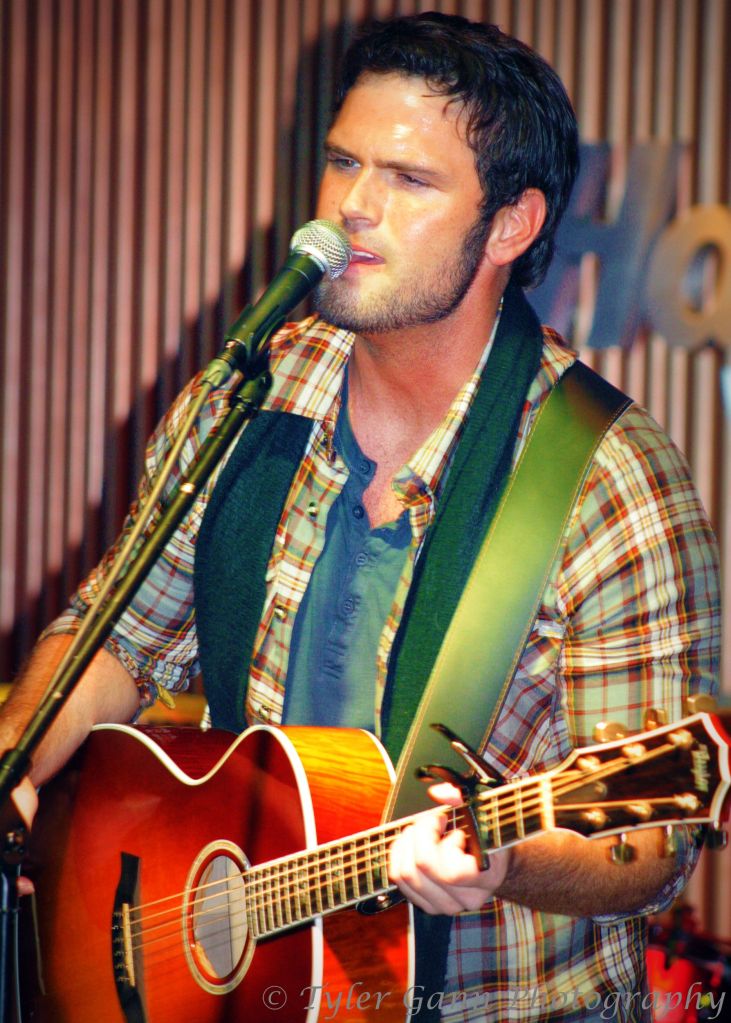 Chuck Wicks- 2nd Annual CountryMusicIsLove Concert Benefiting City of Hope