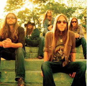 CMT.com and Landshark Lager Debut ‘Southern Ground Live’ with Performances by Blackberry Smoke, Sonia Leigh and Nic Cowan