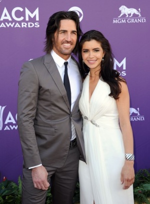Jake-Owen-and-Lacey-Buchanan-47th-Annual-ACM-Awards-CountryMusicIsLove 2