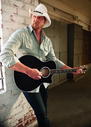 Trace Adkins Cancels Concert Due to Devastating Wildfires