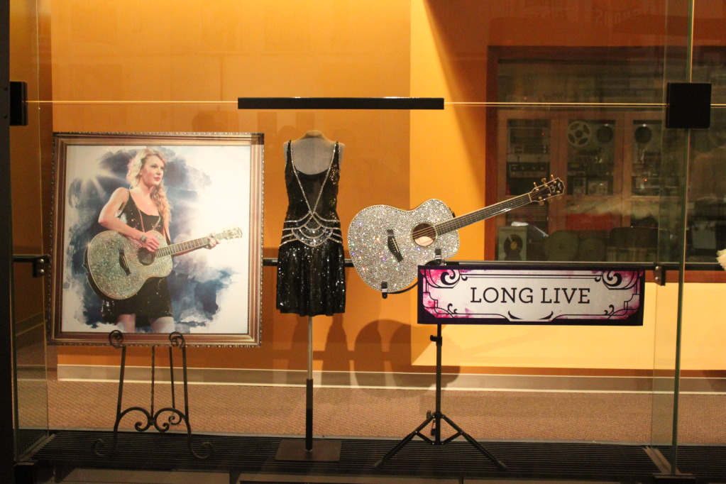 First Look At ‘taylor Swift Speak Now Treasures From The World Tour