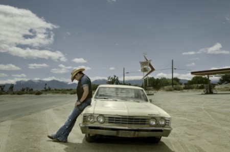Jason Aldean Earns Tenth Career No.1 with ‘Take A Little Ride’