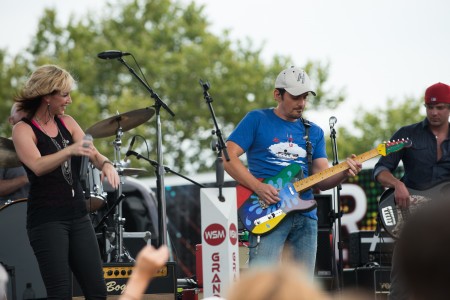 Brad Paisley Makes Surprise Appearance on ‘Virtual Opry’ Stage with Kristen Kelly and Jana Kramer