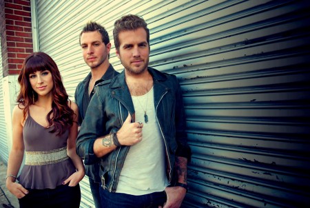 Gloriana to Perform ‘Can’t Shake You’ on ‘The Tonight Show With Jay Leno’