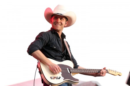 Justin Moore Announces Off The Beaten Path Tour with Randy Houser and Josh Thompson