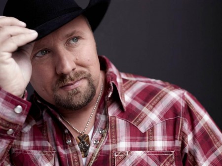 Exclusive First Listen: Tate Stevens – ‘That’s How You Get The Girl’
