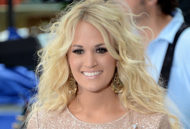 Carrie Underwood Among Finalists for Milestone Award at 2014 Billboard Music Awards