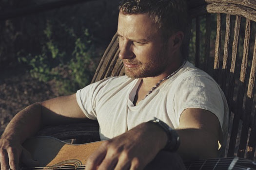 Dierks Bentley to Headline Country Cares Concert Benefiting Families of Fallen Firefighters