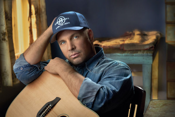 Garth Brooks Previews Concert Special, Reveals He ‘Would Like To Do Music Again’