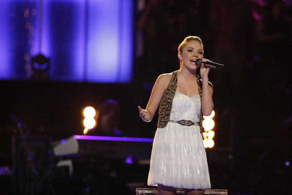 Danielle Bradbery Wins Season 4 of ‘The Voice’