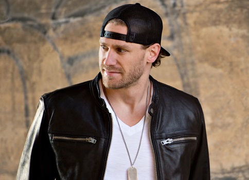Lyric Video: Chase Rice – ‘How She Rolls’