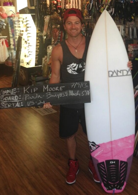 Kip Moore- Surf Board – Twitter – CountryMusicIsLove