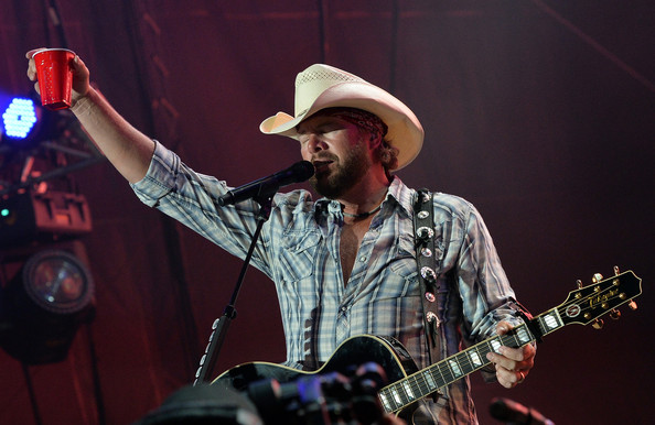 Toby Keith's Oklahoma Twister Relief Concert Raises $2 Million Sounds ...