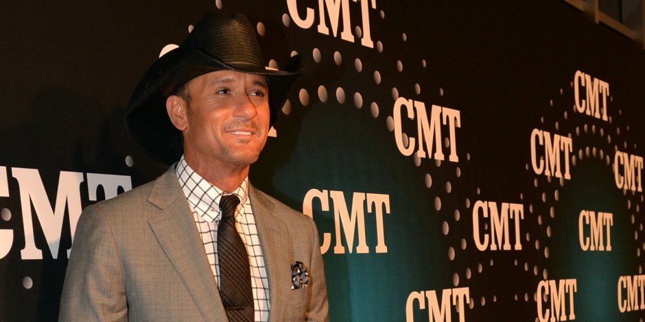 PHOTOS: 2013 CMT Artists of the Year – Red Carpet Arrivals