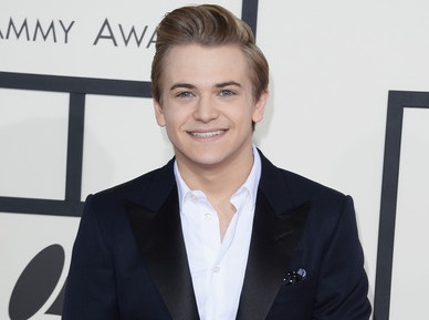 Hunter Hayes Debuts ‘Invisible’ at the GRAMMYs, Announces We’re Not Invisible Tour