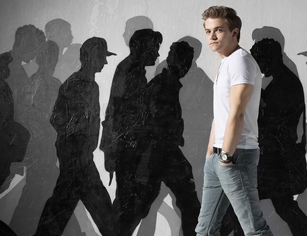 Fans Share Why They Are Not Invisible On HunterHayes.com