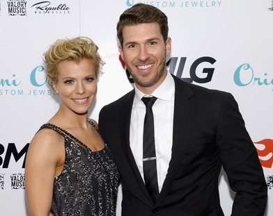 Kimberly Perry Weds J.P. Arencibia