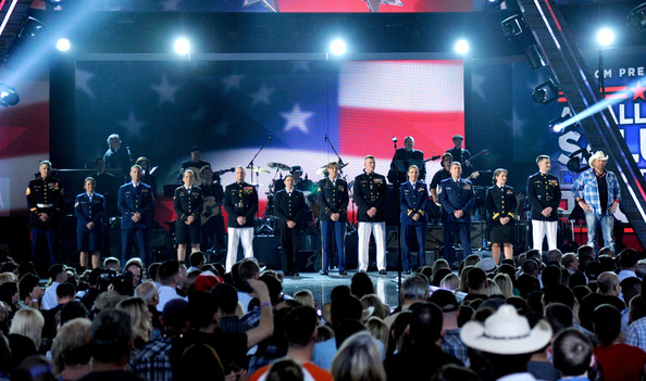 ACM Salute To Troops 2014 - CountryMusicIsLove
