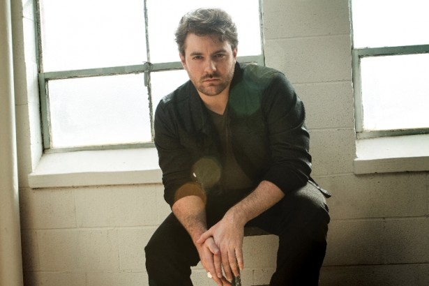 CMIL Exclusive: Chris Young Talks ‘Lonely Eyes,’ Touring with Lee Brice