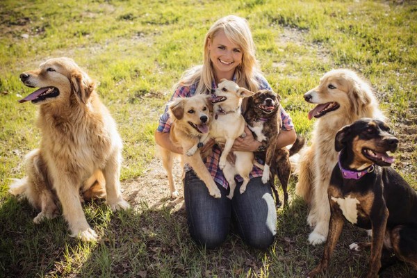 Miranda Lambert and MuttNation Want Fans to Adopt Their Dogs at CMA Fest