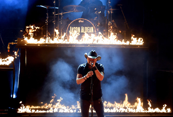 Jason Aldean - 2015 iHeartRadio Music Awards - CountryMusicIsLove