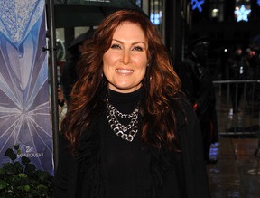 Jo Dee Messina Releases ‘Chicken Soup For The Soul: Thanks To My Mom’ Book