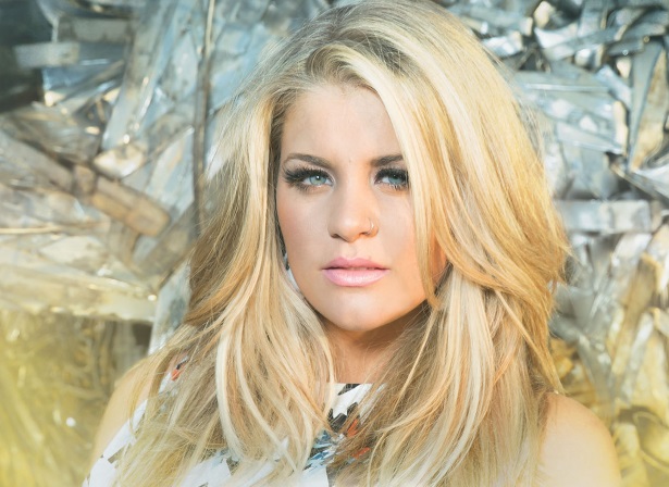 Lauren Alaina Records Exclusive Track For ESPN’s College Football Campaign