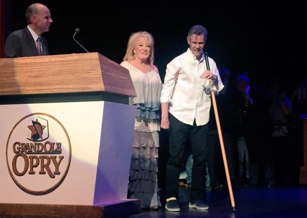 Randy Travis Makes Surprise Grand Ole Opry Appearance