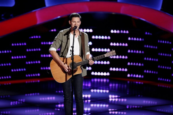 Chris Crump’s Catches Blake Shelton’s Attention With ‘Thinking Out Loud’ Cover