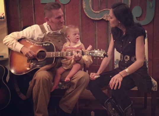 Joey Feek Makes Decision To Stop Cancer Treatments, Asks For Prayers