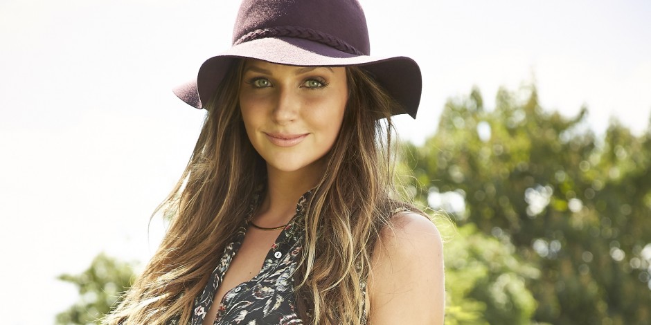 Ashley Gearing Parts Ways with Curb Records