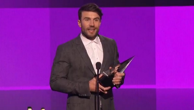 Sam Hunt Crowned New Artist of the Year At 2015 American Music Awards