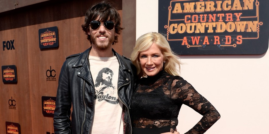 Chris Janson Puts Family First in ‘Holdin’ Her’ Music Video
