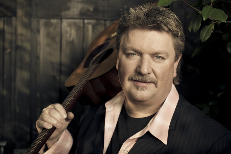 Joe Diffie ‘Good to Go’ After Back Surgery for Spinal Stenosis