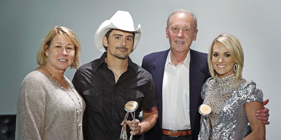 Brad Paisley, Carrie Underwood Receive CMA Chairman’s Award