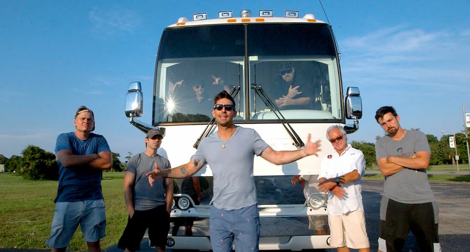 Jake Owen Goes ‘Putt Puttin’ With That’s Classic Media