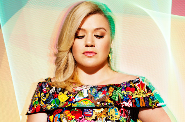 Kelly Clarkson Announces New Record Deal, Promises To Make a Country Album