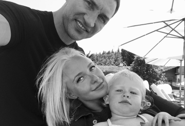 Hayden Panettiere Shares Family Photo Following Break-Up Rumors