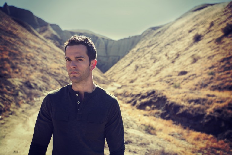 There’s ‘Something’ About Ryan Kinder and His Rockin’ Tone