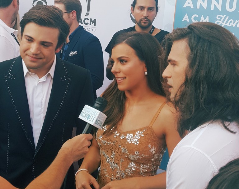 WATCH: Stars Take on the 2016 ACM Honors Red Carpet