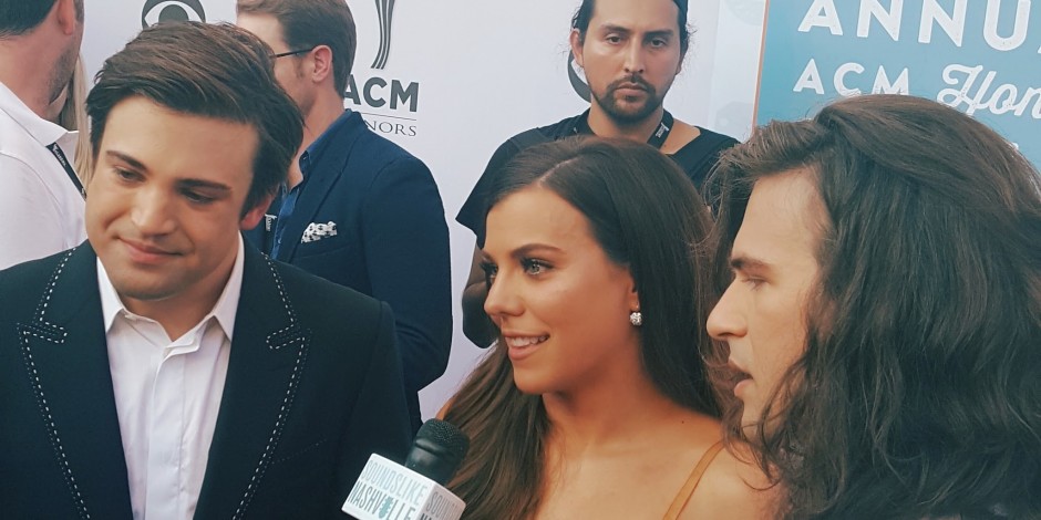 WATCH: Stars Take on the 2016 ACM Honors Red Carpet