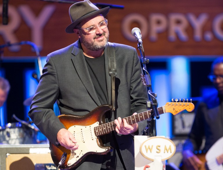 Vince Gill Celebrates 25th Anniversary as Opry Member with Star-Studded Show