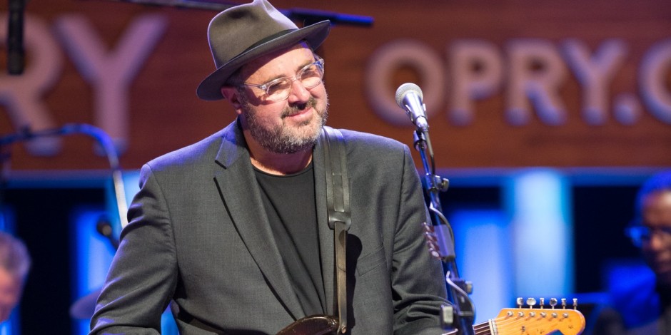 Vince Gill Celebrates 25th Anniversary as Opry Member with Star-Studded Show