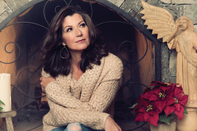 Album Review: Amy Grant’s ‘Tennessee Christmas’