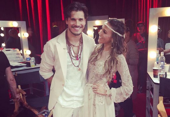 Jana Kramer Foxtrots in Style on ‘Dancing with the Stars’ Week Four