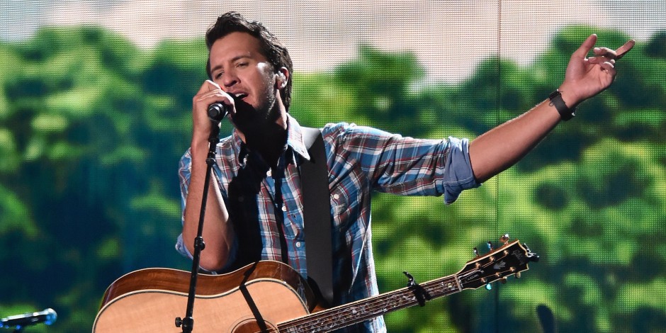 Luke Bryan Breaks His Clavicle Prior to First Farm Tour Show